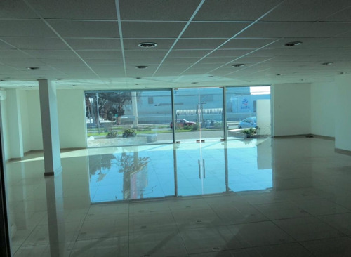 Local U Oficina Comercial, Planta Libre , 2 Baños