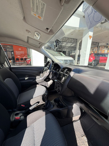 Nissan Versa Sense Mt