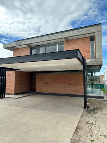 Casa En Venta En Country The Point, Yerba Buena