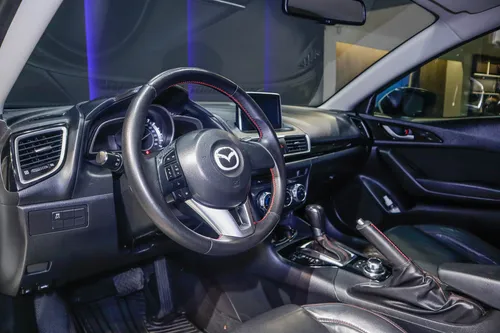 Mazda 3 Touring 2.0