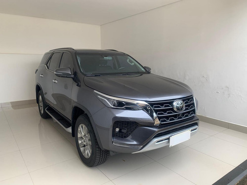 Toyota Hilux Sw4 Srx 4x4 2.8 Tdi 16v Dies. Aut.