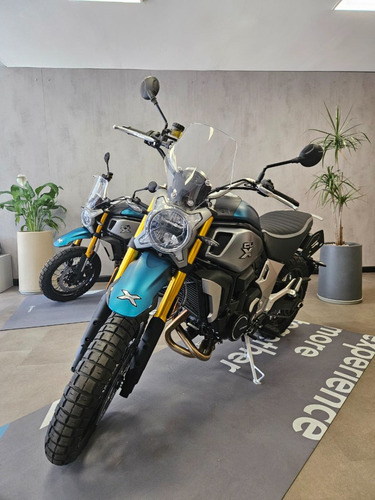 Cf Moto Quilmes - Cl-x 700 Adventure - Bbva - Santander
