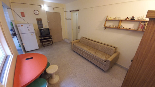 Imagen 3 de 9 de Venta Departamento 2 Ambientes A 150mts Del Mar