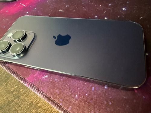 Apple iPhone 14 Pro (256 Gb) - Morado Oscuro Color Violeta (Usado)