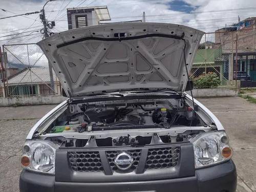 Nissan Frontier Doble Cabina