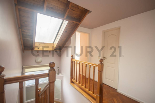 Casa Venta 4 Ambientes La Horqueta San Isidro Cochera Y Patio Y Parrilla Y Quincho Y Pileta Y Barrio