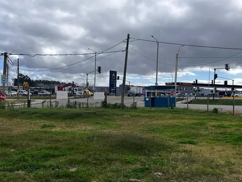 Terreno Venta Car One Interbalnearia Esquina De 1200m2.