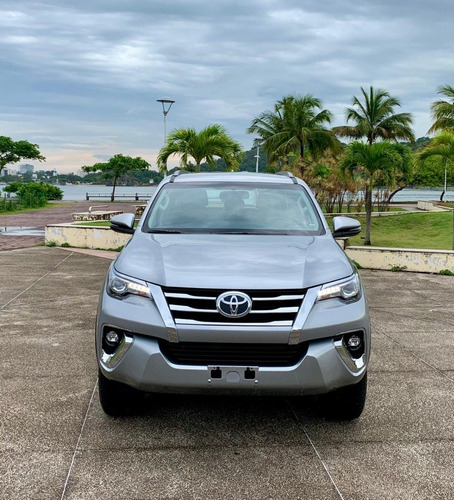 Toyota - Sw4 2.8 Tdi Srx 4x4 Aut. 7 Lugares. 2020