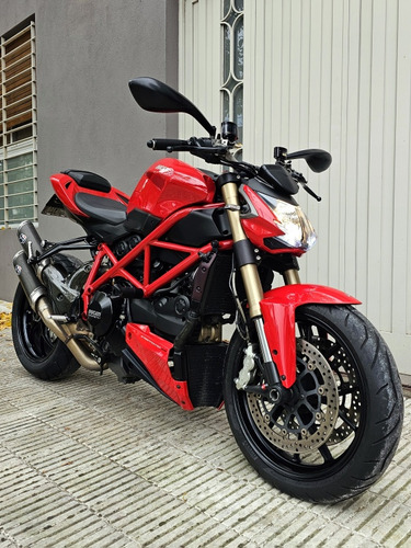 Ducati Streetfighter 848 (no Yamaha, No Kawasaki, No Bmw)