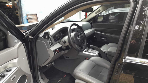 Imagen 12 de 25 de Jeep Grand Cherokee 2007 6.1 Srt-8 Hemi