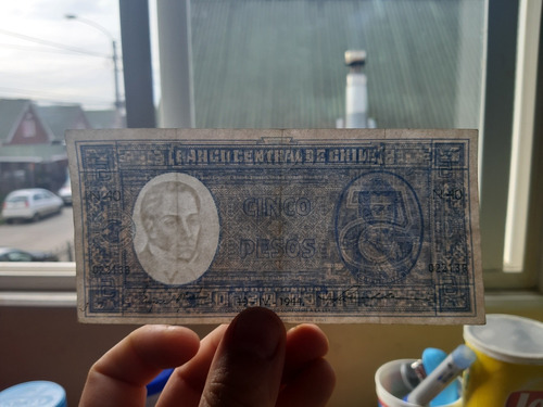 Imagen 3 de 3 de Billete 5 Pesos (medio Condor) Fechado 19- Iv - 1944
