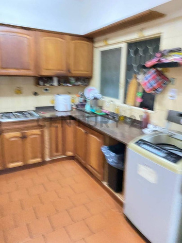 ???? Alquiler - Casa Con Galpón Y Oficinas En Calle Mármol