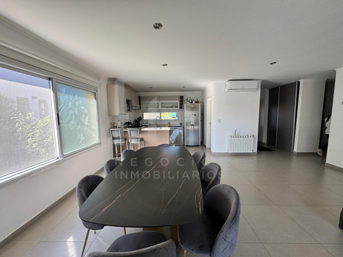 Casa En Venta En San Ferlipe Canning Village, Ezeiza