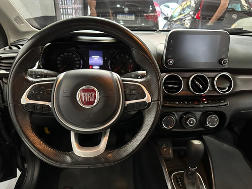 Fiat Cronos 1.8 Precision 16v Flex Aut. 4p