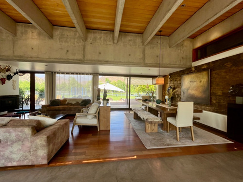 Venta Casa Moderna, Con Orilla Laguna Privada