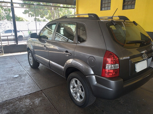 Imagem 4 de 15 de Hyundai Tucson 2017 2.0 Gls 4x2 Flex Aut. 5p