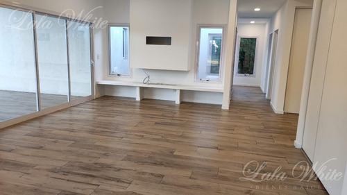 Imagen 10 de 13 de Venta - Casa En San Eliseo Golf