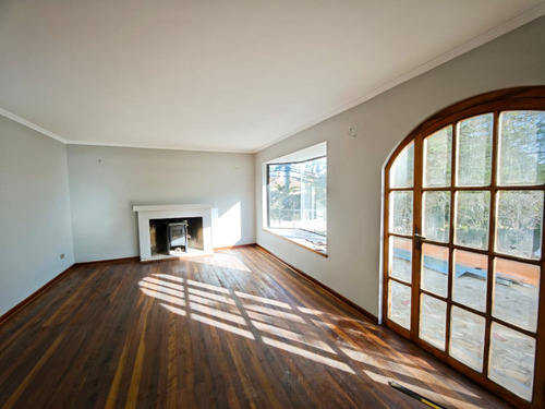 Broker Bosques- Excelente Propiedad 6d-4b-gran Patio