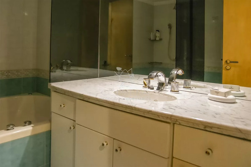 Departamento En Venta De 3 Dormitorios En Torre Nueva York.