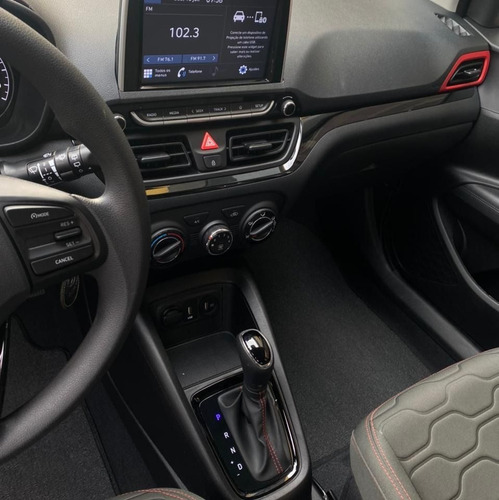 Imagem 8 de 12 de Hyundai Hb20x Style 1.6 Gamma Flex 16v, Fhb0007