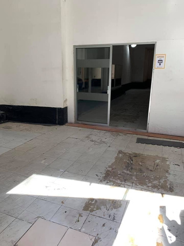 Imagen 3 de 12 de Alquiler Local Cordón 2 Plantas 200 M2