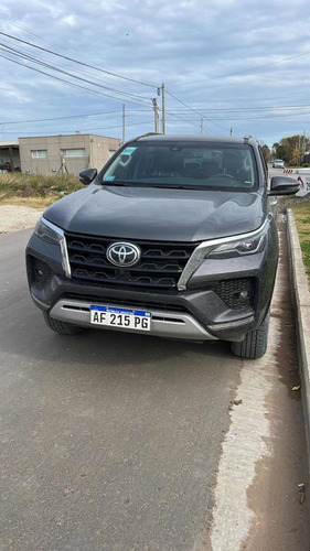 Imagen 3 de 3 de Toyota Sw4 2022 2.8 Srx 177cv 4x4 7as