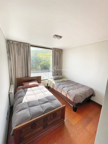Casa En Venta De 4 Dorm. En Colina
