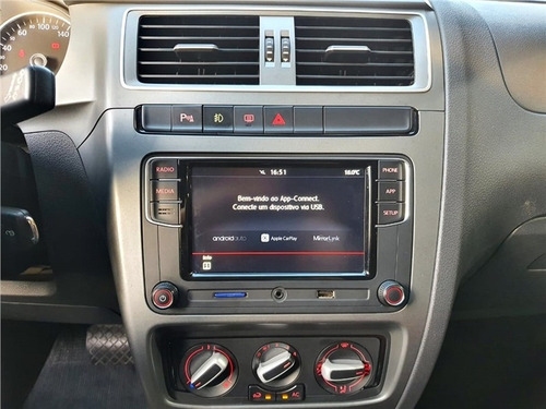Imagem 15 de 15 de Volkswagen Spacefox 1.6 Msi Trendline 8v Flex 4p Automatizad