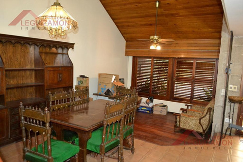 Imagen 2 de 23 de Lote Propio - Jardin Parquizado - Quincho - Parrilla - Garage Pasante