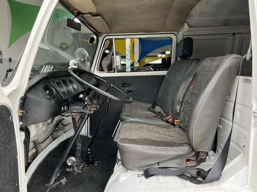 Volkswagen Kombi 1.6 Std 3p