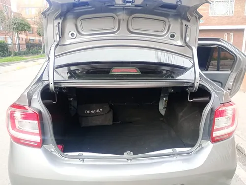 Renault Logan Life +