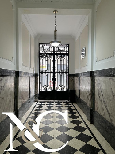 Edificio De Oficinas En Venta En Microcentro - Reconversion Viviendas