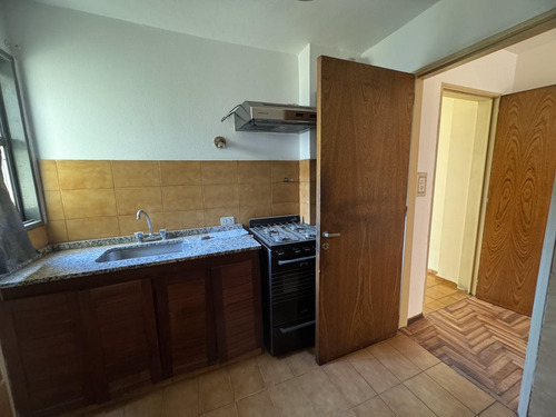 Venta Departamento Alberdi, Dos Dorm, Un Baño, Amplio Balcon