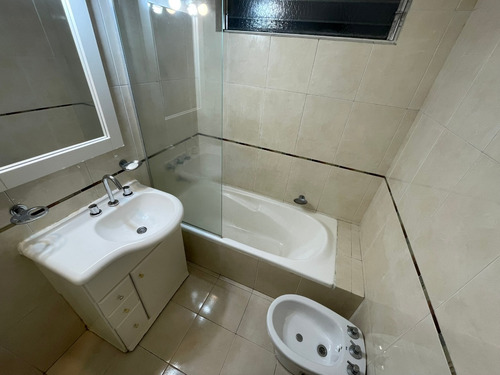 Departamento En Alquiler Boulevard Olleros, Muy Buen Estado.