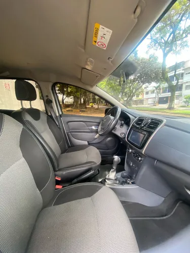 Renault Logan 1.6 Privilege / Intens