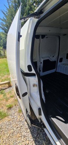 Imagen 21 de 25 de Ram V700 1.3 Diesel