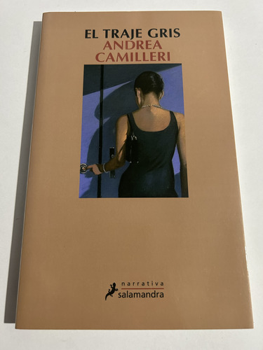 Libro El Traje Gris - Camilleri - Excelente Estado - Grande