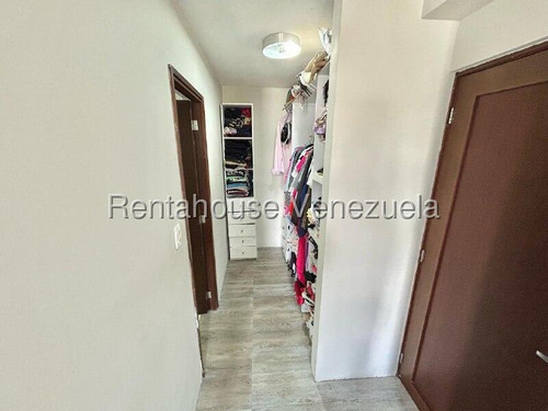 Raiza Suarez Vende Moderno Y Lujoso Apartamento Dúplex Conectado A Planta Eléctrica En El Este De Barquisimeto 2 5 2 0 8 0 7 Con Seguridad Las 24 Horas Bellas Áreas Sociales Para Disfrutar En Familia