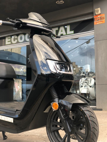 Imagen 13 de 25 de Moto Electrica R Bot Sunra 2 Litio 100km 95km/h En Stock