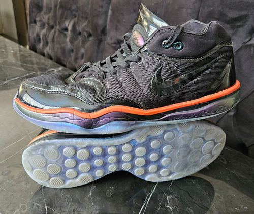 Tenis Nike Air Zoom Gt Hustle 2 (Usado)