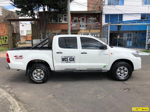 Toyota Hilux 4x4 2500cc Tdi Mt Aa Ab Abs Dh