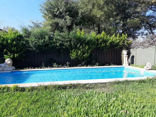 Casa Con Pileta En Complejo Casuarinas 2 En Canning