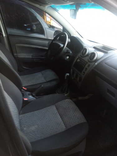 Ford Fiesta 1.0 Flex - 2011 Completo