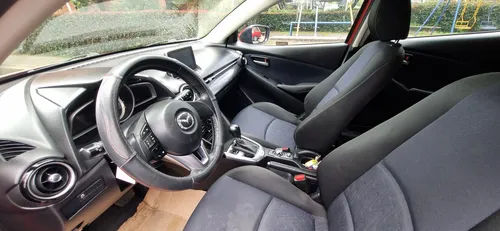 Mazda 2 TOURING AT 1.5