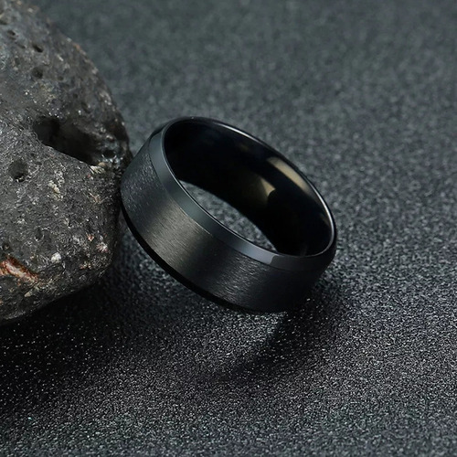 Imagem 2 de 7 de Par Aliança Anel Preto Titânio 8mm Anatômico Hipoalergênico