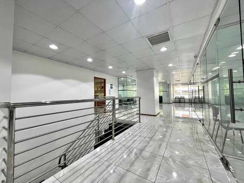 Imagen 10 de 26 de Local Comercial U Oficina, 330 M2, Centro Costanera