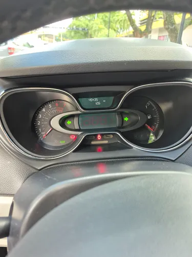 Renault Captur 2.0 Intens Automática