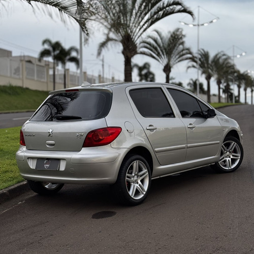 Peugeot 307 Sedan 1.6 Presence Flex 4p