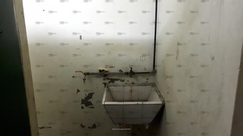 Imagen 6 de 13 de Barbaro Vende Galpon En Villa Lynch San Martin