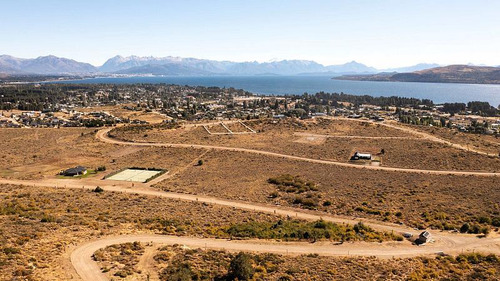 Lote En Barrio Privado Con Excelente Vista Al Lago Y Montañas. Seguridad.